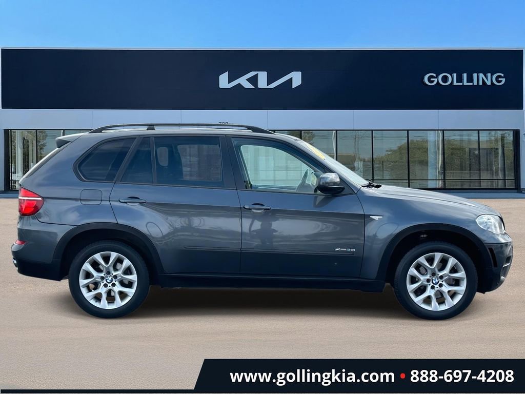 Used 2012 BMW X5 xDrive35i Premium with VIN 5UXZV4C59CL764924 for sale in Madison Heights, MI