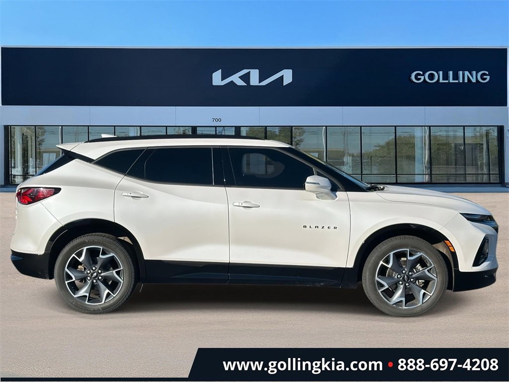 2021 Chevrolet Blazer RS photo 2