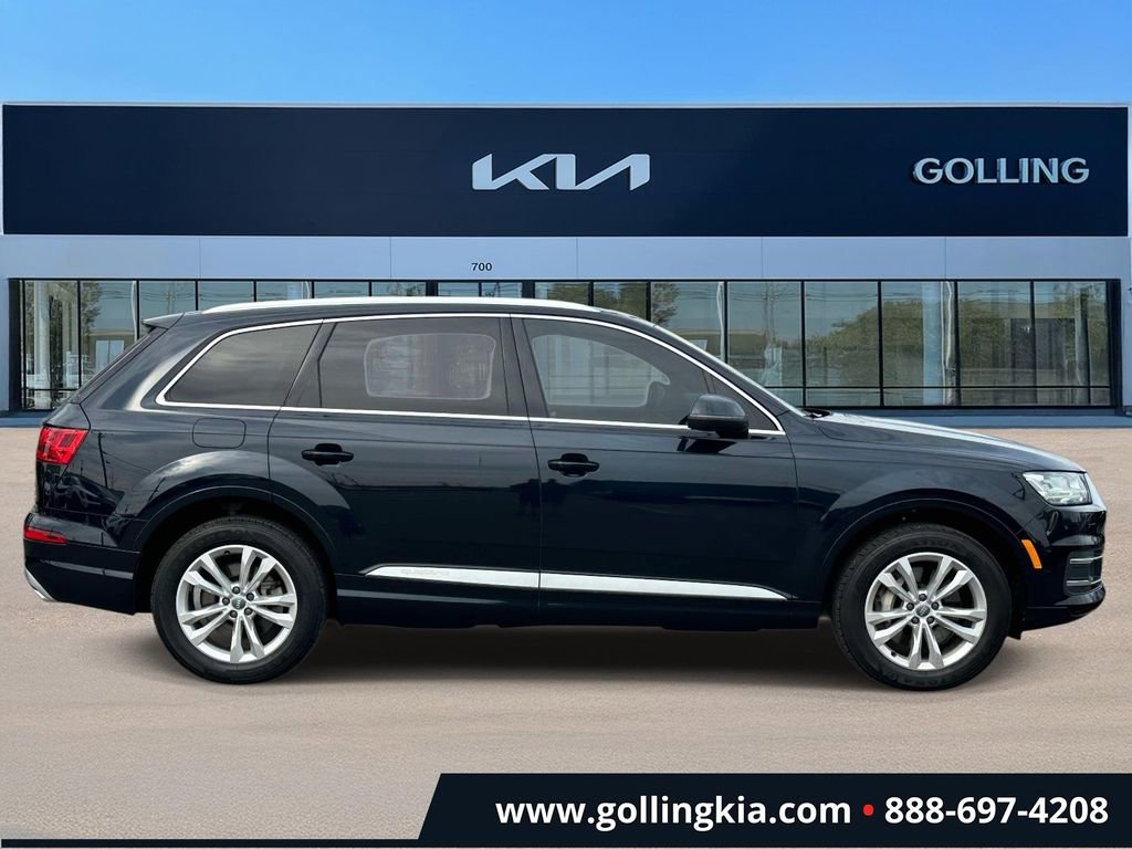 Used 2017 Audi Q7 Premium Plus with VIN WA1LAAF7XHD016127 for sale in Madison Heights, MI