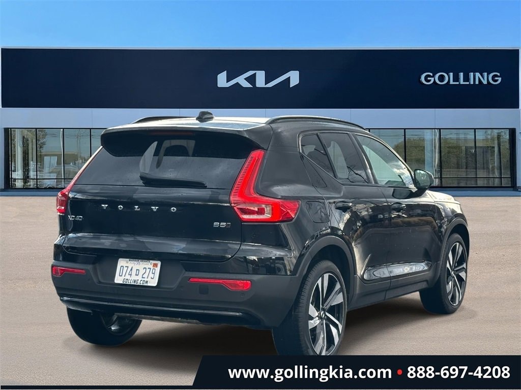 Used 2025 Volvo XC40 B5 Plus Dark Theme SUV