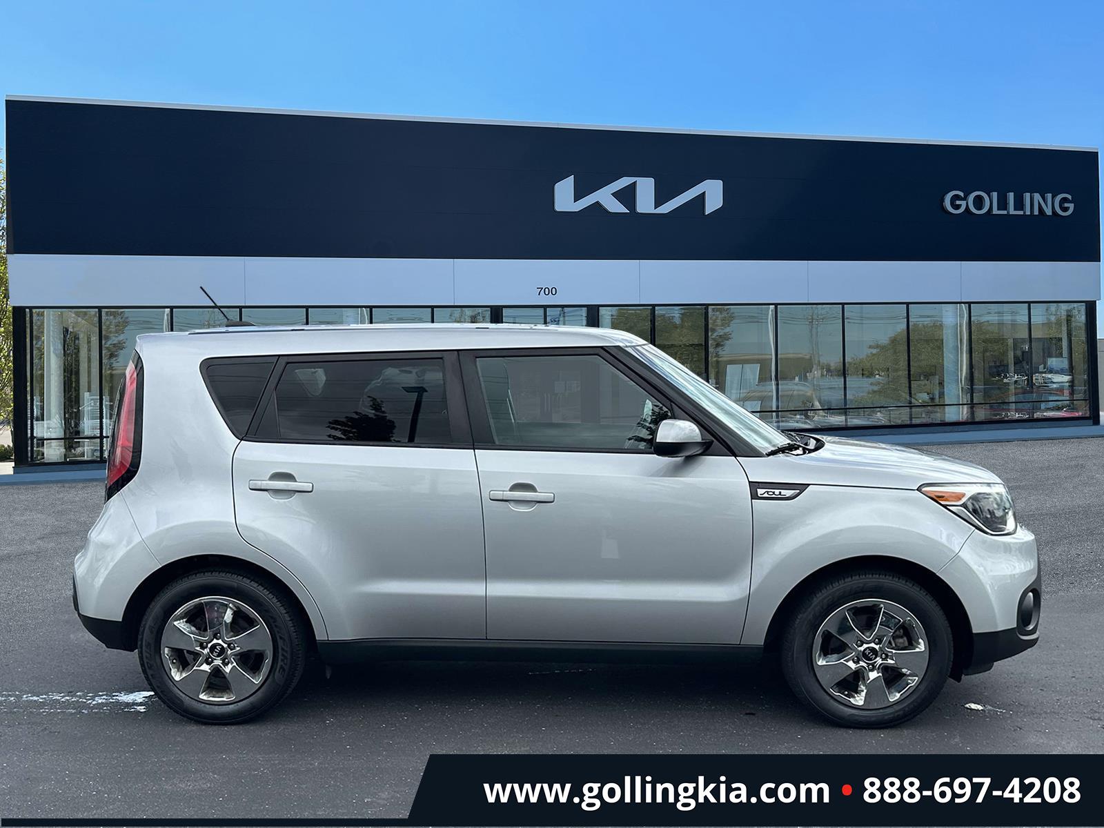 Used 2019 Kia Soul Base with VIN KNDJN2A24K7646119 for sale in Madison Heights, MI