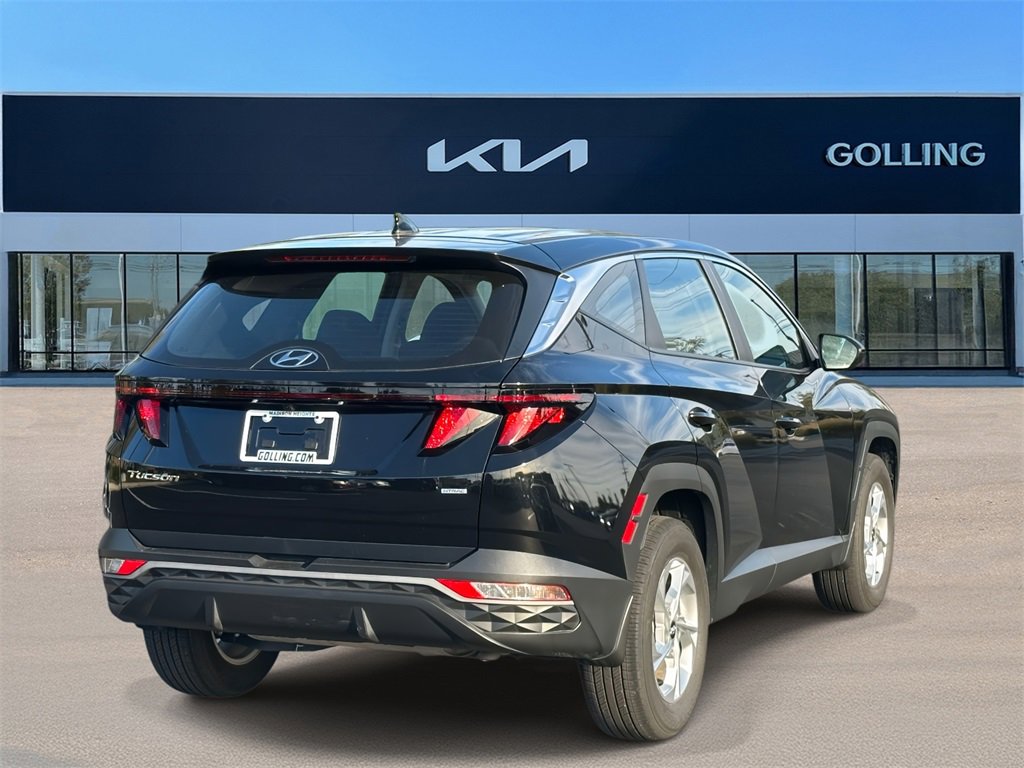 2024 Hyundai Tucson SE photo 2