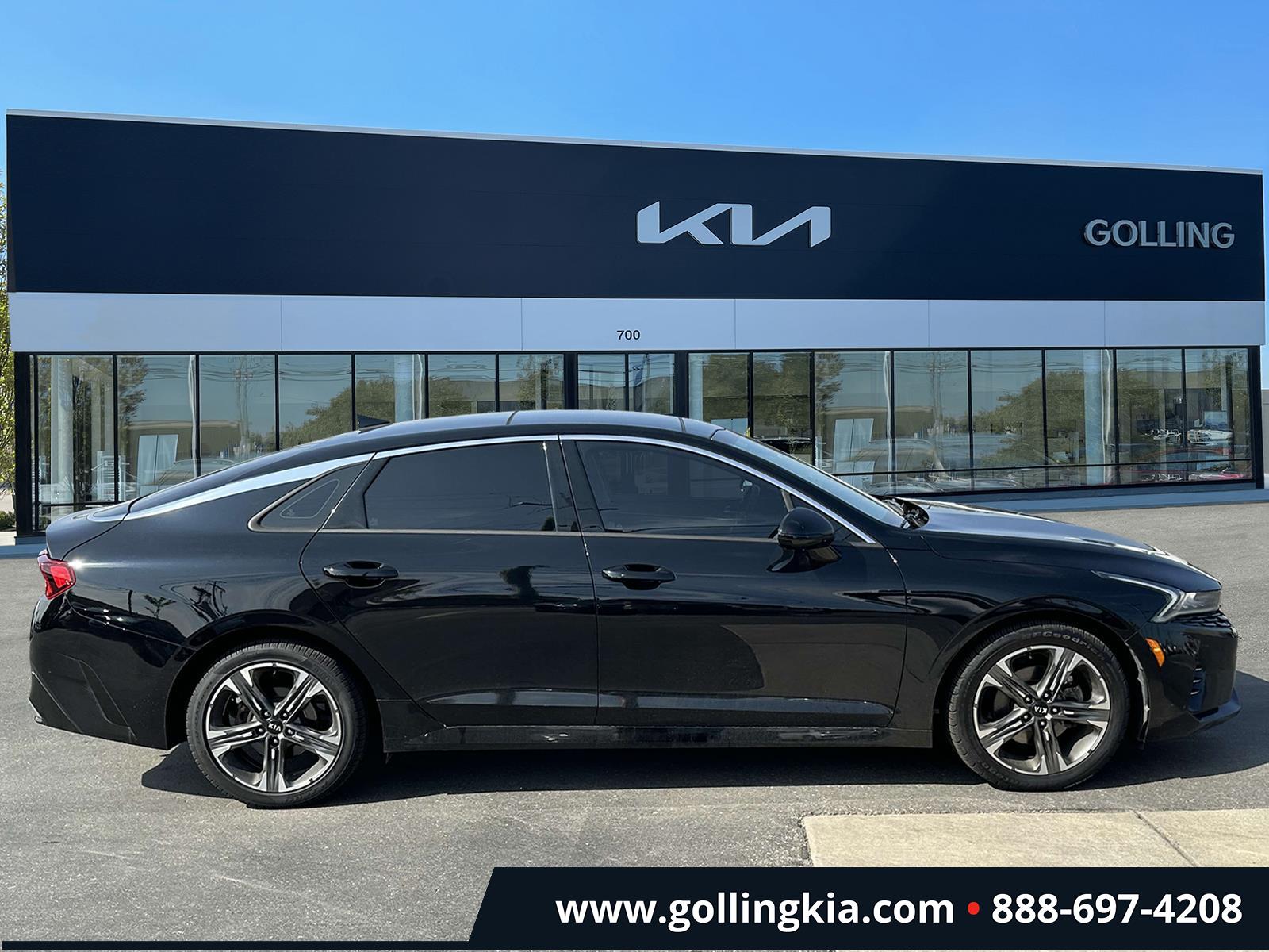 Used 2021 Kia K5 EX with VIN 5XXG34J24MG025954 for sale in Madison Heights, MI