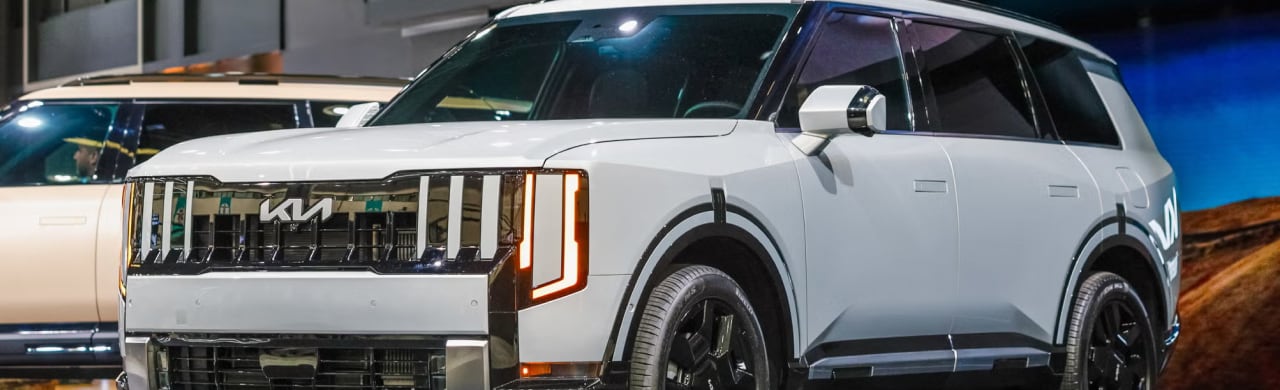 2027%20Kia%20Telluride%20Hybrid%20Highway%20Travel%20Guide%20for%20Madison%20Heights%2C%20MI.jpg