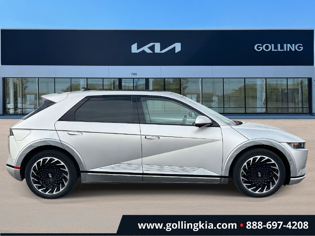 Used 2023 Hyundai IONIQ 5 Limited with VIN KM8KRDAF1PU201011 for sale in Madison Heights, MI