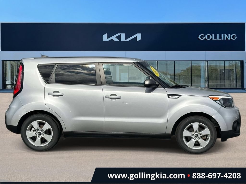 Used 2019 Kia Soul Base with VIN KNDJN2A28K7693637 for sale in Madison Heights, MI