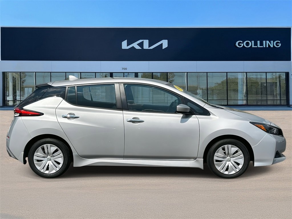Used 2023 Nissan Leaf S with VIN 1N4AZ1BV8PC554328 for sale in Madison Heights, MI