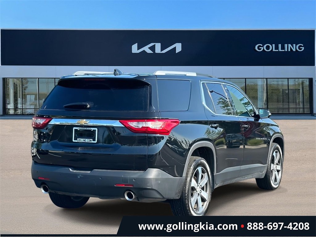 2018 Chevrolet Traverse Leather photo 2