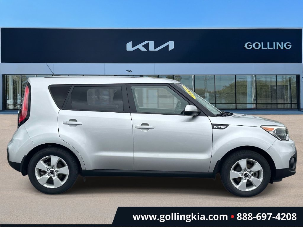 Certified 2018 Kia Soul Base with VIN KNDJN2A26J7605375 for sale in Madison Heights, MI