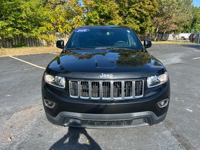 2016 Jeep Grand Cherokee Laredo photo 2