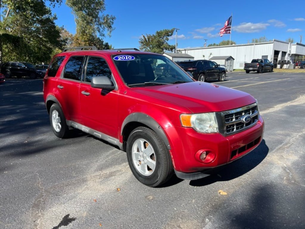 Used 2010 Ford Escape XLT SUV