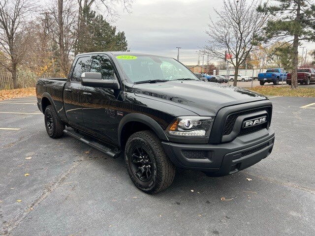 2024 Ram 1500 Classic Warlock photo 4