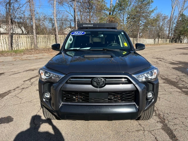 Used 2021 Toyota 4Runner Venture with VIN JTEHU5JRXM5904637 for sale in Bloomfield, MI
