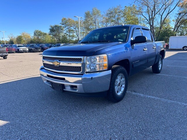 2012 Chevrolet Silverado 1500 LT photo 3