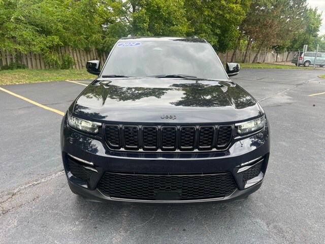 2024 Jeep Grand Cherokee Limited photo 2