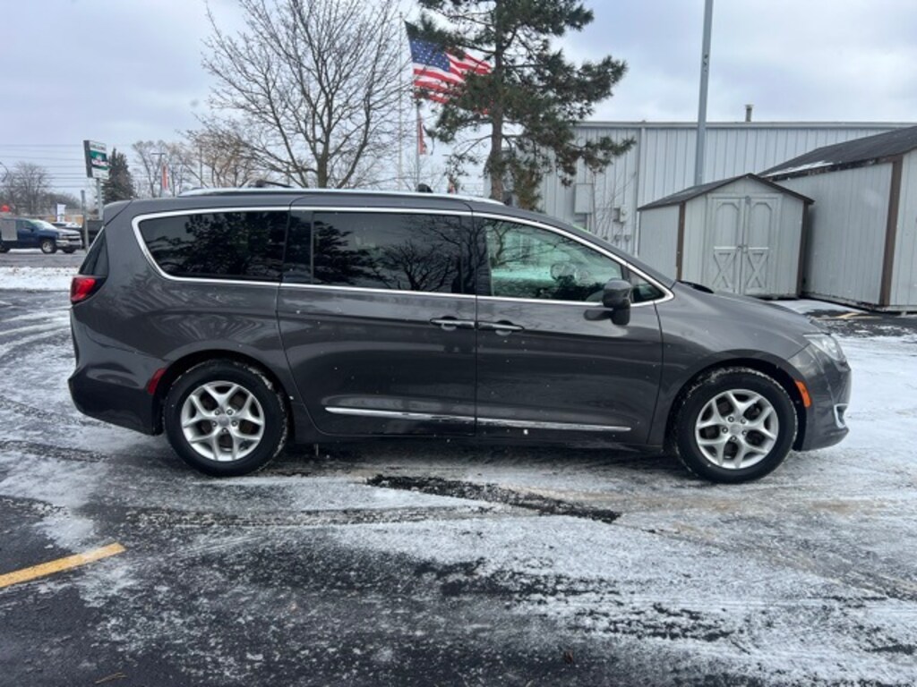 Certified 2018 Chrysler Pacifica Touring L Plus Minivan/Van