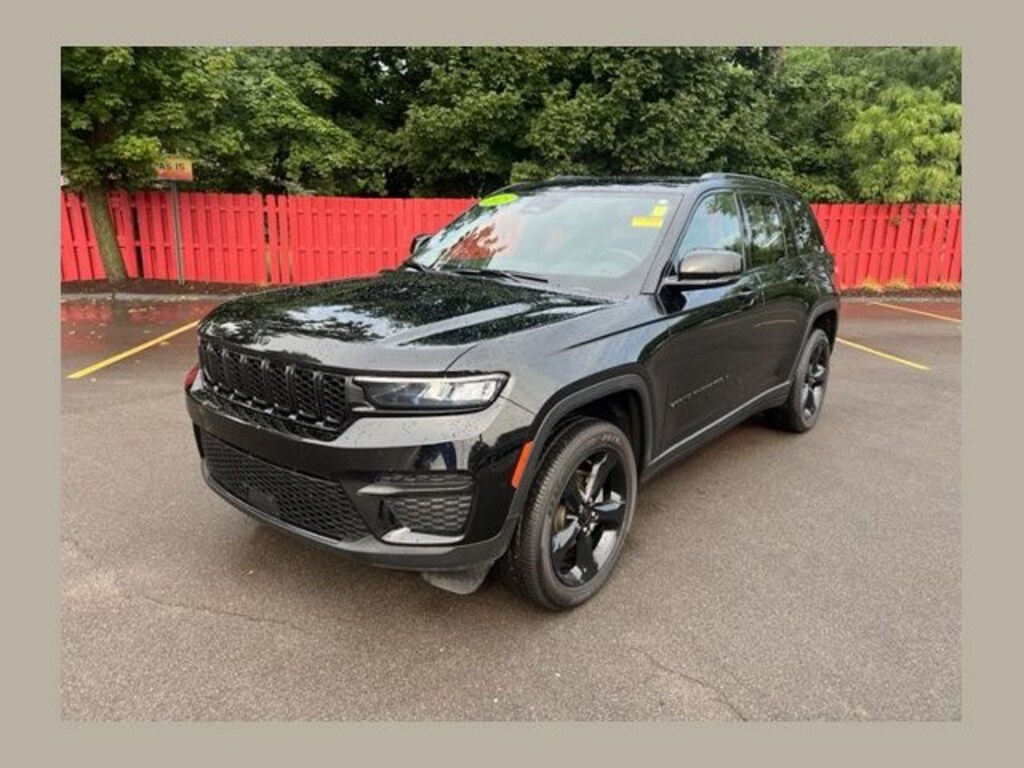 Certified 2025 Jeep Grand Cherokee Altitude X SUV