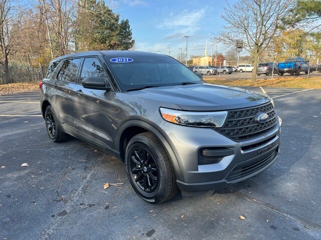 2021 Ford Explorer Base photo 3