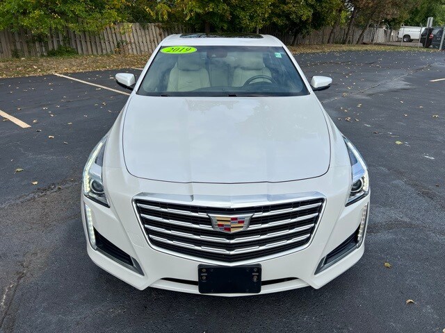 2019 Cadillac CTS Luxury photo 2