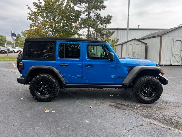 2024 Jeep Wrangler Willys photo 3