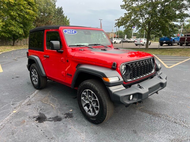 2024 Jeep Wrangler Sport S photo 4