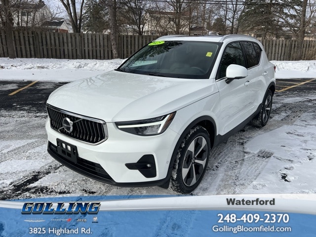 2025 Volvo XC40 Plus's photo