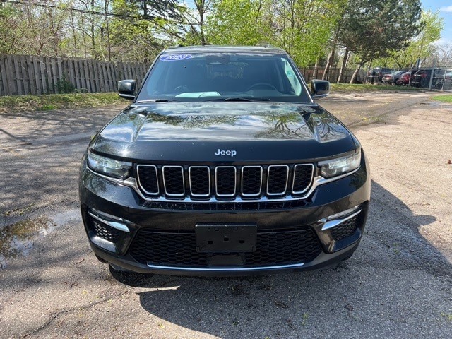 Used 2023 Jeep Grand Cherokee Limited with VIN 1C4RJHBG6PC539597 for sale in Bloomfield, MI