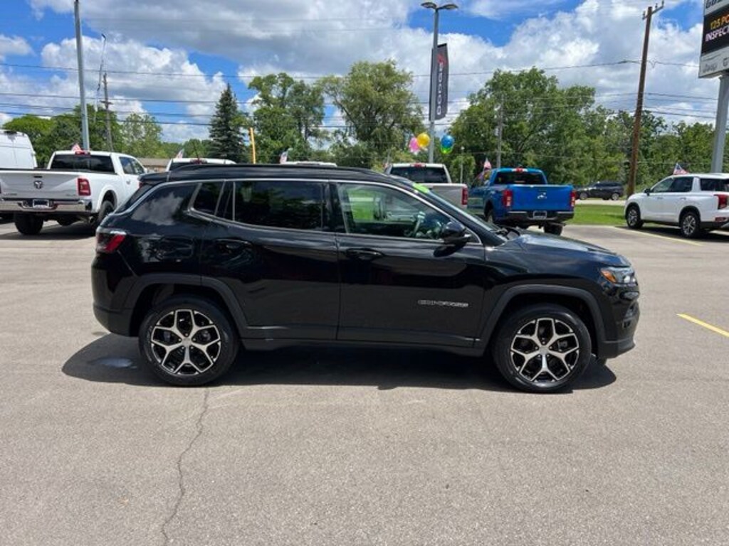 Used 2024 Jeep Compass Limited SUV