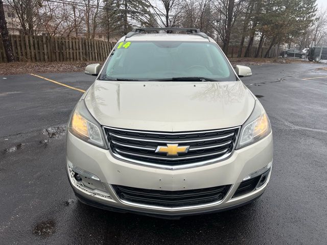 Used 2014 Chevrolet Traverse 2LT with VIN 1GNKRHKD3EJ239354 for sale in Bloomfield Township, MI