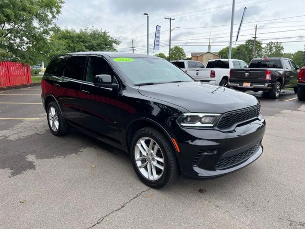 Certified 2025 Dodge Durango GT SUV
