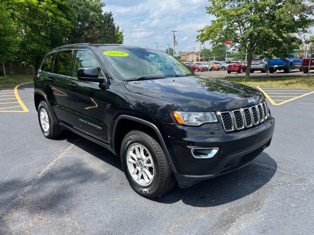 2018 Jeep Grand Cherokee Laredo photo 3