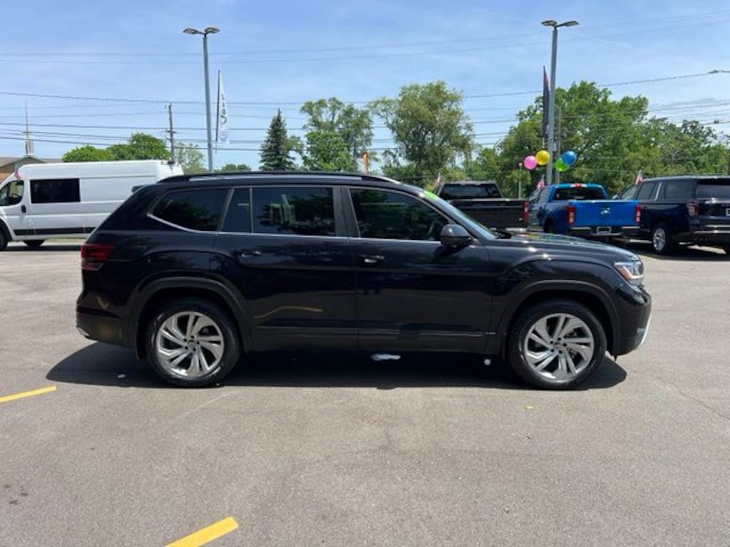 Certified 2022 Volkswagen Atlas 3.6L V6 SE w/Technology SUV