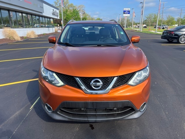 Used 2017 Nissan Qashqai SL with VIN JN1BJ1CR3HW104533 for sale in Bloomfield, MI