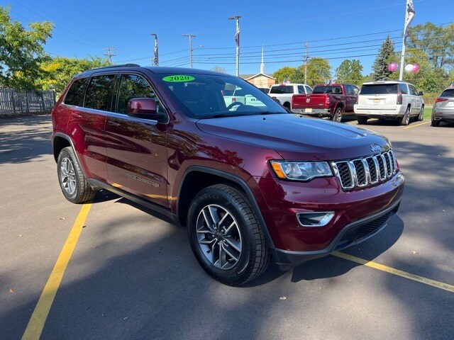 2020 Jeep Grand Cherokee Laredo E photo 3