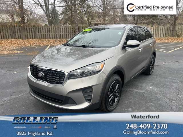 2019 Kia Sorento LX's photo