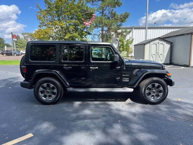 2020 Jeep Wrangler Unlimited Sahara photo 3