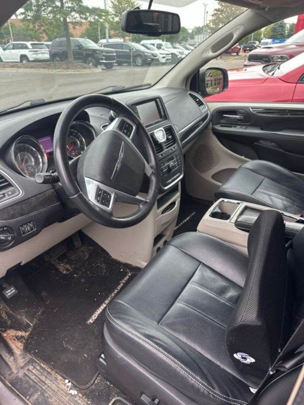 Used 2013 Chrysler Town & Country Touring Minivan/Van
