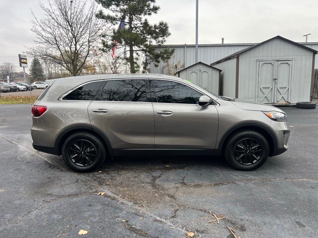 2019 Kia Sorento LX photo 3
