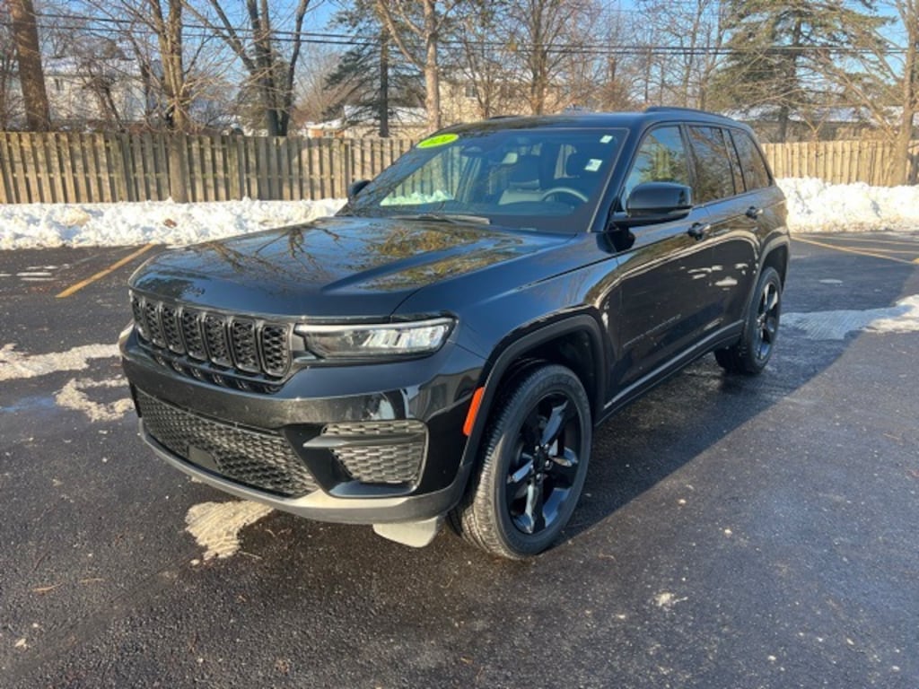Certified 2024 Jeep Grand Cherokee Altitude X SUV