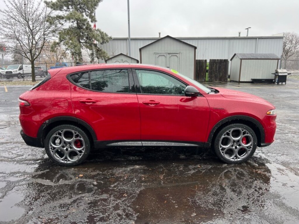 Used 2024 Alfa Romeo Tonale Veloce SUV