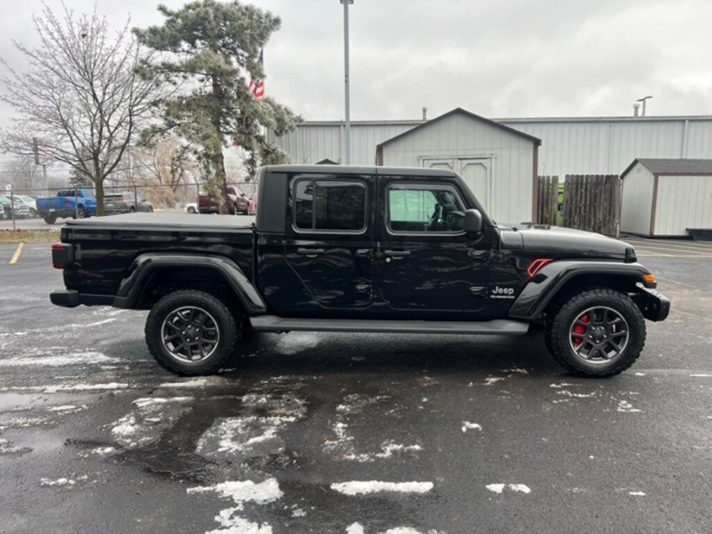 Certified 2020 Jeep Gladiator Overland Truck