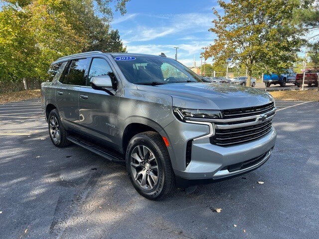 2023 Chevrolet Tahoe LT photo 2