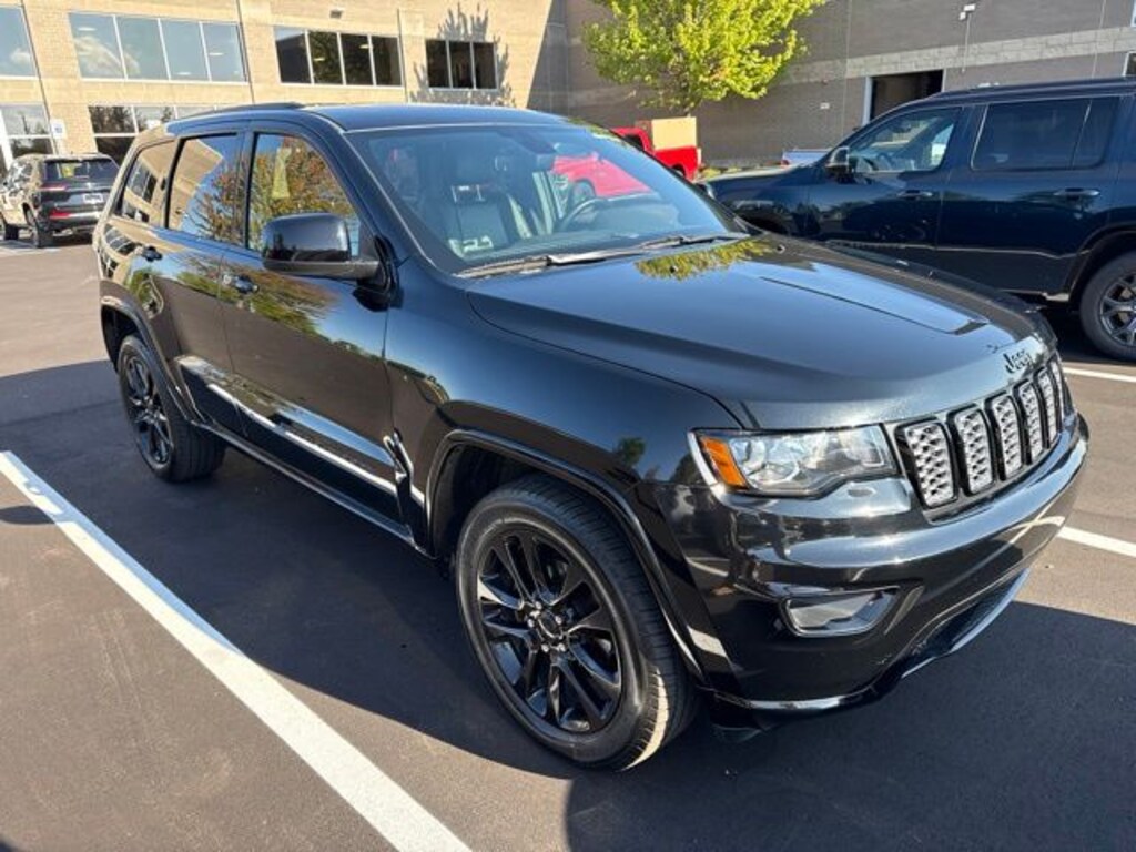 Certified 2018 Jeep Grand Cherokee Altitude SUV