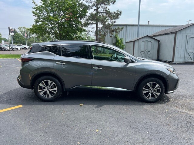 2023 Nissan Murano SV photo 3