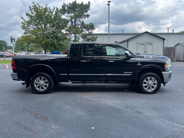 2022 Ram 3500 Limited photo 3