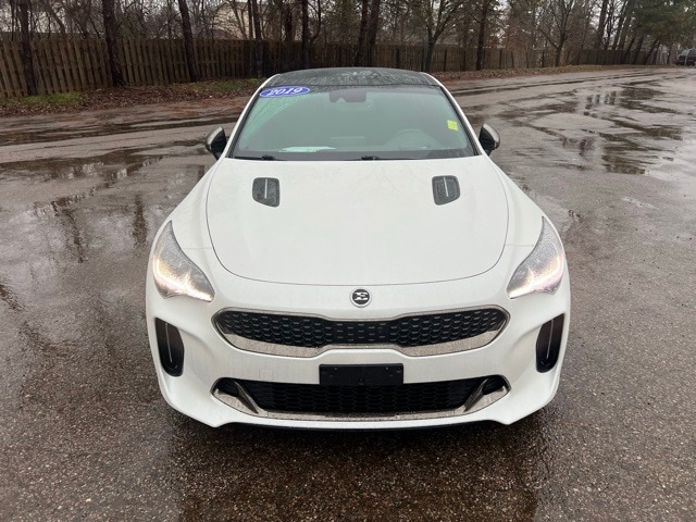 Used 2019 Kia Stinger GT2 with VIN KNAE55LCXK6051528 for sale in Bloomfield, MI