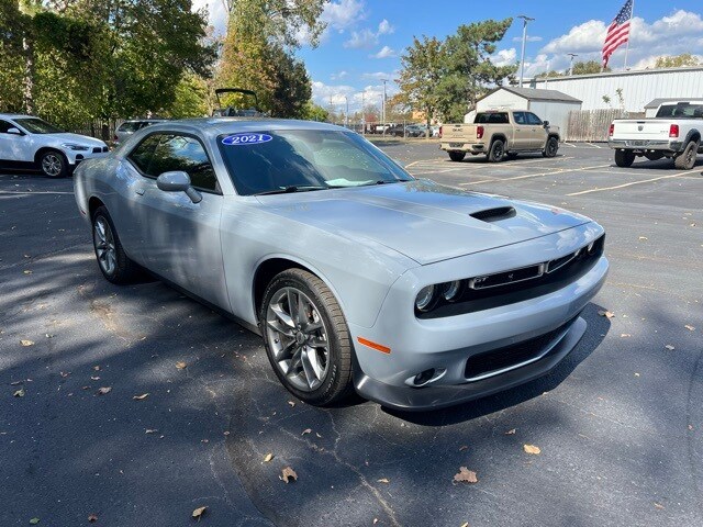2021 Dodge Challenger GT photo 4