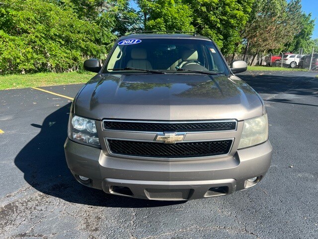 2011 Chevrolet Tahoe LT photo 2