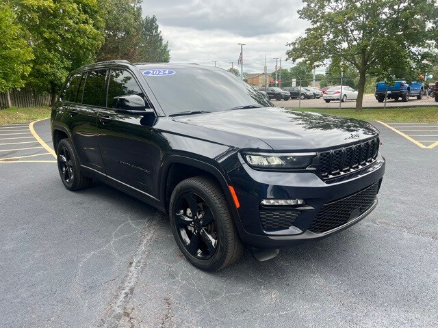2024 Jeep Grand Cherokee Limited photo 4