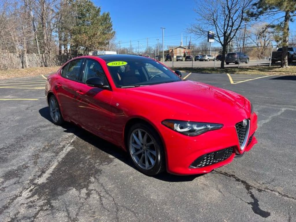 Used 2024 Alfa Romeo Giulia Ti Sedan